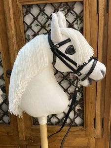 Shellys Hobby Horse White