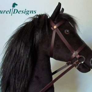 laurel-designs-hobby-horse-brown